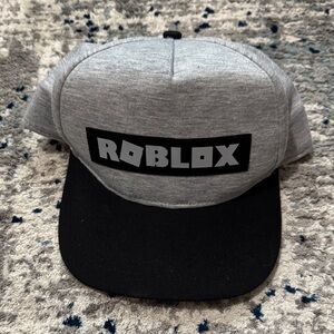 Roblox Kids Gray and Black Hat